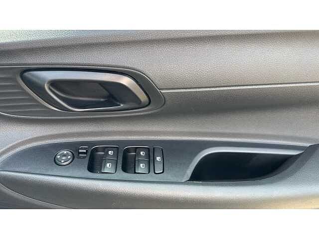 Hyundai i20 1.0T GDi Advance 5dr