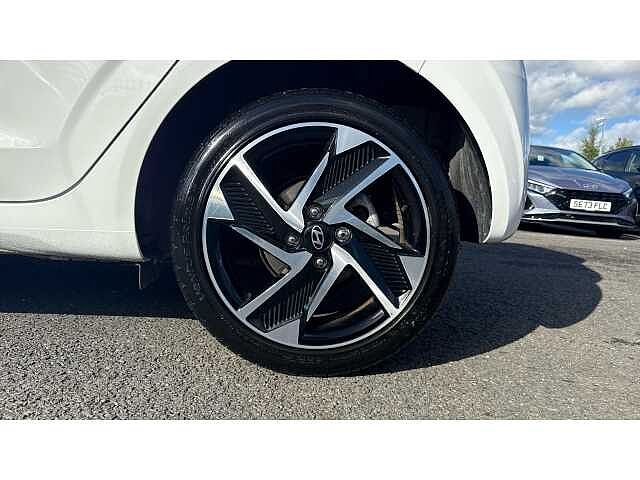 Hyundai i10 1.0 [58] Premium 5dr Auto [Nav]