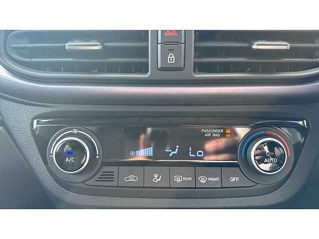 Hyundai i10 1.0 [58] Premium 5dr Auto [Nav]