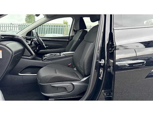 Hyundai Tucson 1.6 TGDi Hybrid 230 SE Connect 5dr 2WD Auto