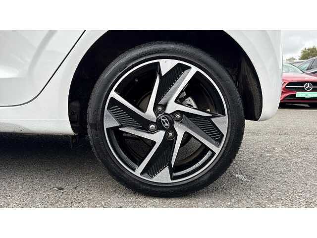 Hyundai i10 1.0 [58] Premium 5dr Auto [Nav]