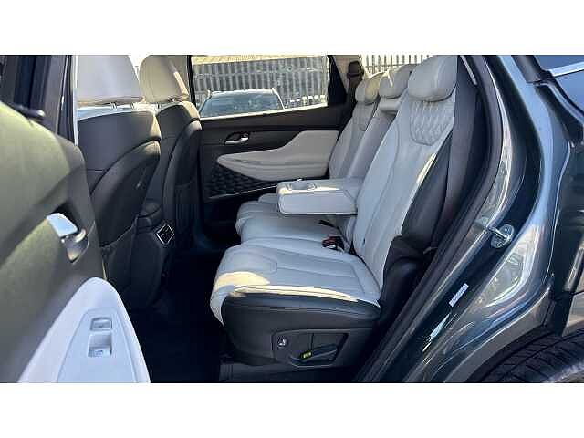 Hyundai Santa Fe SANTA FE 1.6 TGDi Plug-in Hybrid Ultimate 5dr 4WD Auto
