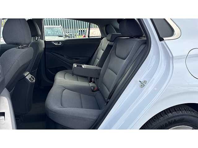 Hyundai Ioniq 1.6 GDi Hybrid Premium 5dr DCT