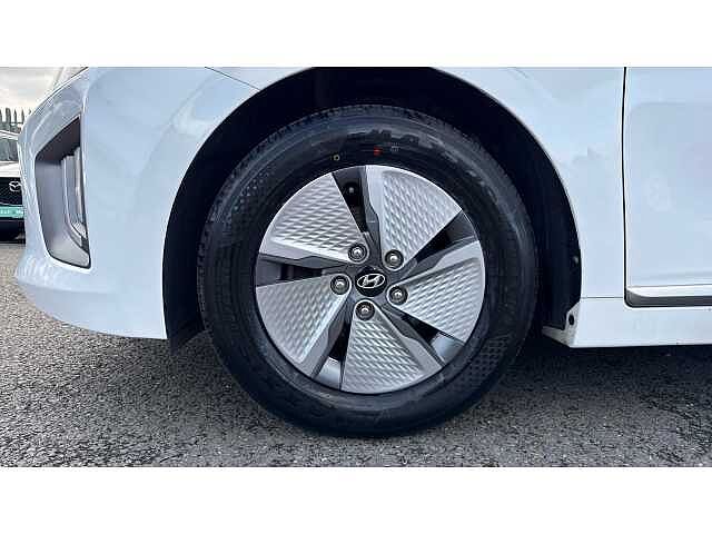 Hyundai Ioniq 1.6 GDi Hybrid Premium 5dr DCT