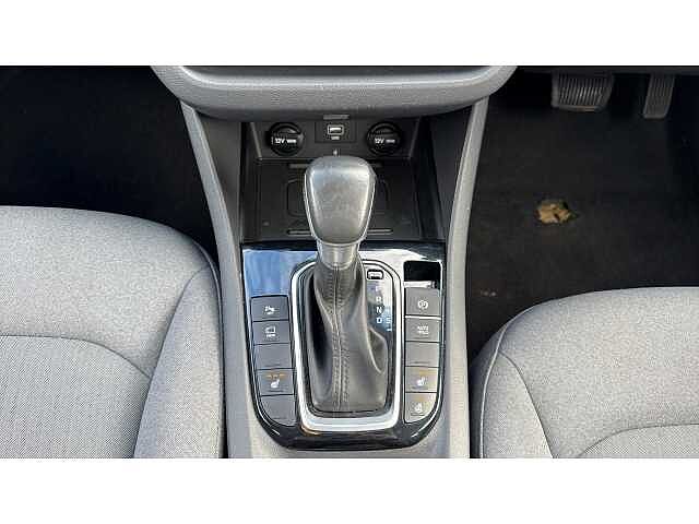 Hyundai Ioniq 1.6 GDi Hybrid Premium 5dr DCT
