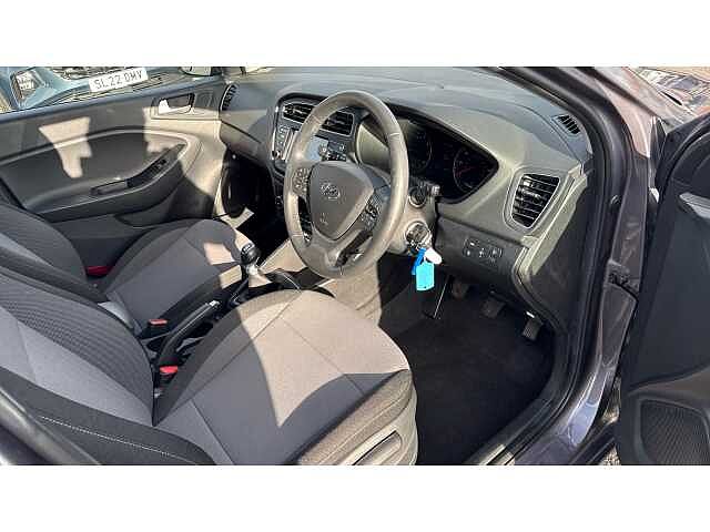 Hyundai i20 1.2 MPi Premium Nav 5dr
