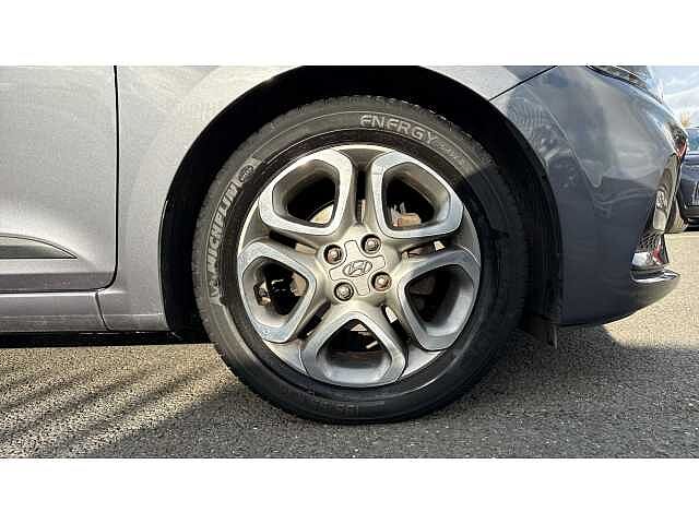Hyundai i20 1.2 MPi Premium Nav 5dr