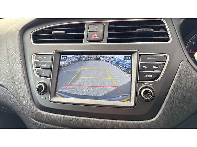 Hyundai i20 1.2 MPi Premium Nav 5dr