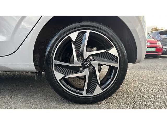 Hyundai i10 1.0 [58] Premium 5dr Auto [Nav]