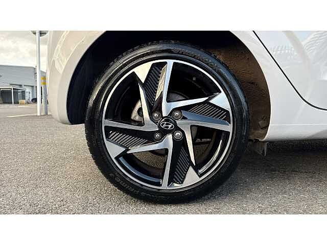 Hyundai i10 1.0 [58] Premium 5dr Auto [Nav]