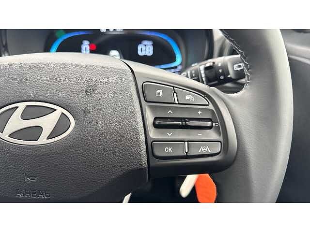 Hyundai i10 i10 5Dr HAT 1.0 MPi 63ps Advance NAV AU