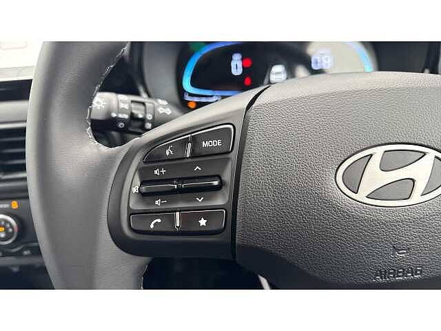 Hyundai i10 i10 5Dr HAT 1.0 MPi 63ps Advance NAV AU