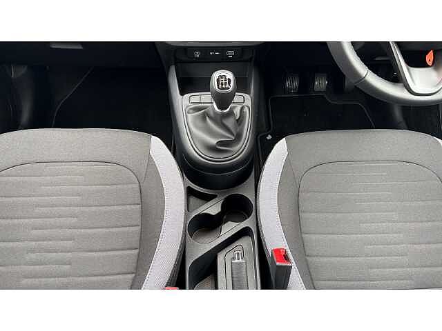 Hyundai i10 i10 5Dr HAT 1.0 MPi 63ps Advance NAV