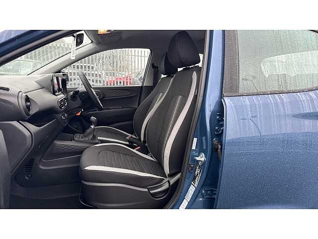 Hyundai i10 i10 5Dr HAT 1.0 MPi 63ps Advance NAV
