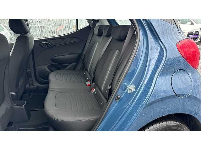 Hyundai i10 i10 5Dr HAT 1.0 MPi 63ps Advance NAV