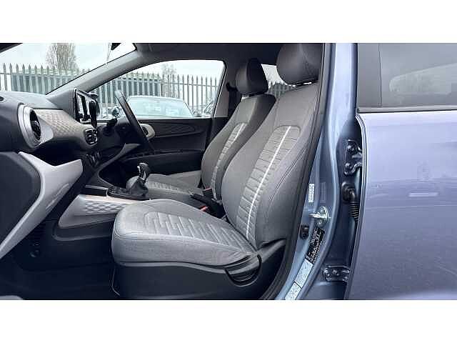 Hyundai i10 I10 1.2 [79] Premium 5dr Auto [Nav]