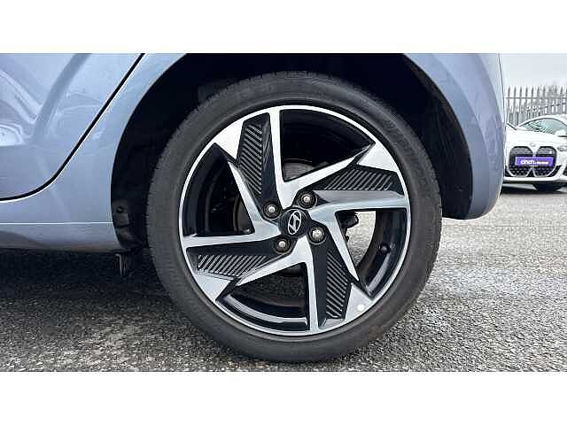 Hyundai i10 I10 1.2 [79] Premium 5dr Auto [Nav]