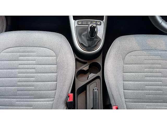 Hyundai i10 I10 1.2 [79] Premium 5dr Auto [Nav]