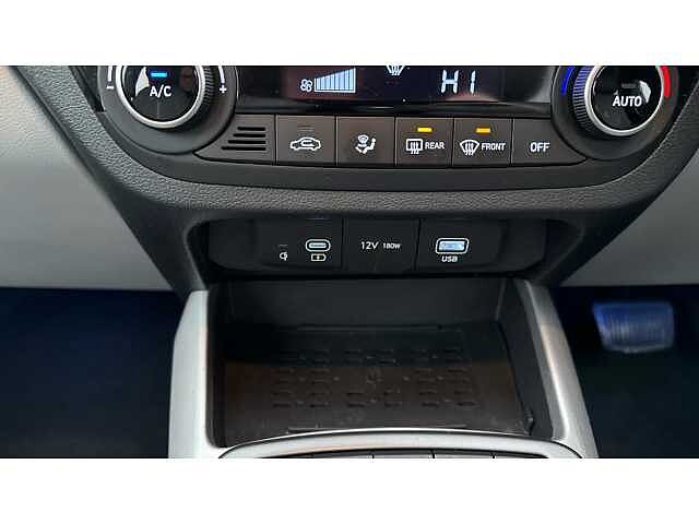 Hyundai i10 I10 1.2 [79] Premium 5dr Auto [Nav]