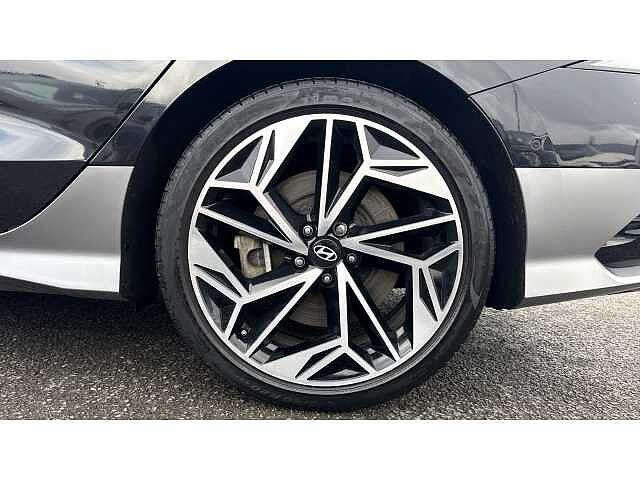 Hyundai Ioniq 6 IONIQ 6 239kW Ultimate 77kWh 4dr AWD Auto