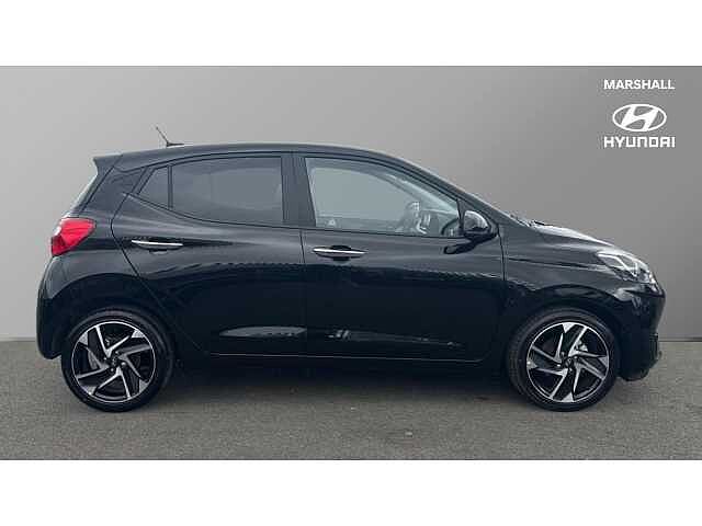 Hyundai i10 i10 5Dr HAT 1.2 MPi 79ps Premium NAV AU