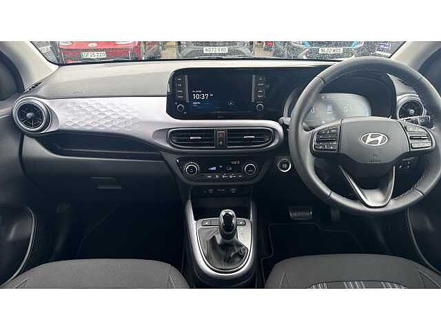 Hyundai i10 i10 5Dr HAT 1.2 MPi 79ps Premium NAV AU