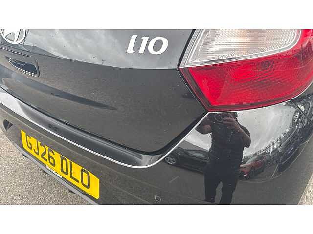 Hyundai i10 i10 5Dr HAT 1.2 MPi 79ps Premium NAV AU