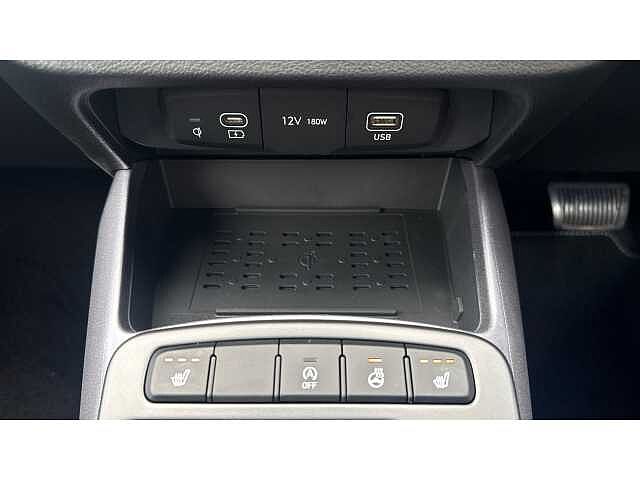 Hyundai i10 i10 5Dr HAT 1.2 MPi 79ps Premium NAV AU