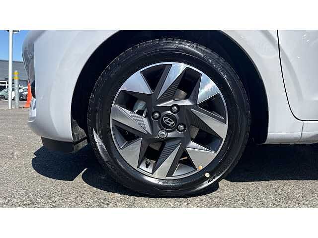 Hyundai I10 i10 5Dr HAT 1.0 MPi 67ps Advance Plus Pack Lumen Gray