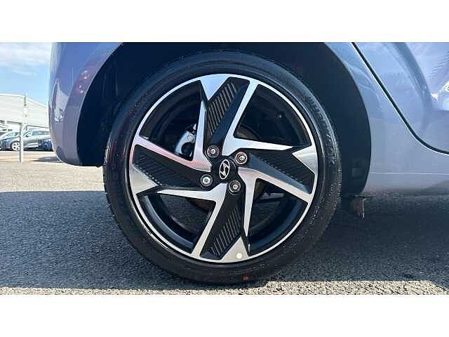 Hyundai i10 i10 5Dr HAT 1.2 MPi 79ps Premium NAV AU