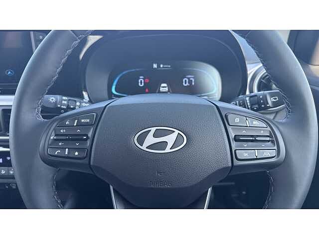 Hyundai i10 i10 5Dr HAT 1.2 MPi 79ps Premium NAV AU