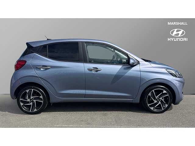 Hyundai i10 i10 5Dr HAT 1.2 MPi 79ps Premium NAV AU