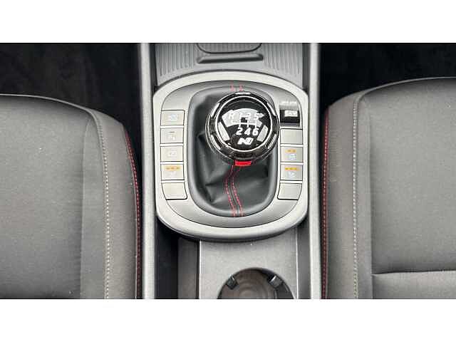 Hyundai KONA KONA 1.6T 138 N Line 5dr Red