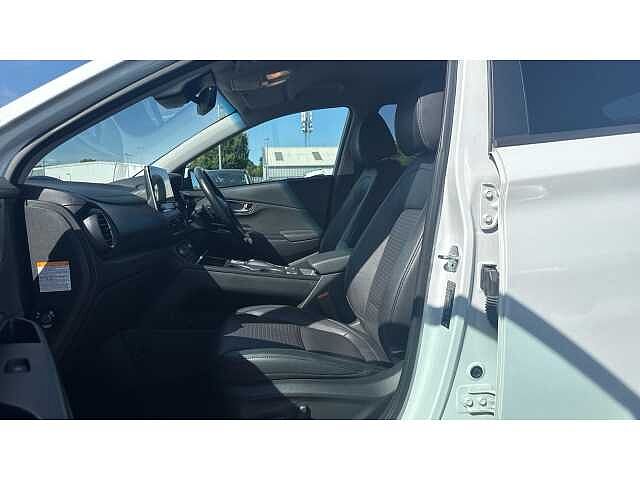 Hyundai KONA KONA 150kW Premium SE 64kWh 5dr Auto WHITE