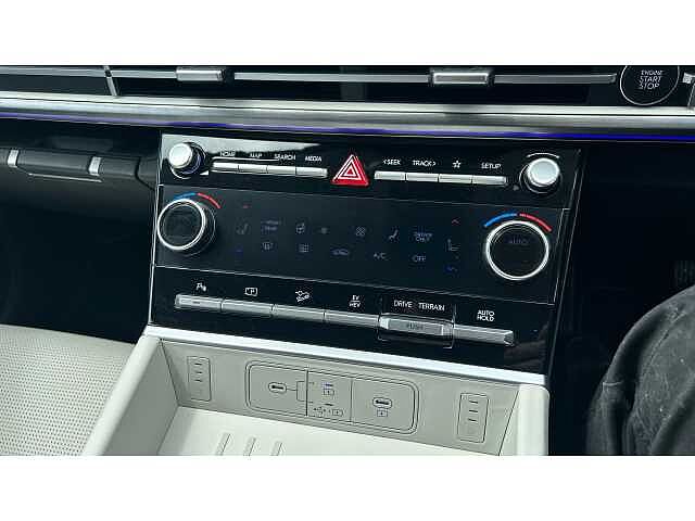 Hyundai Santa Fe SANTA FE 1.6 TGDi Plug-in Hybrid Ultimate 5dr 4WD Auto