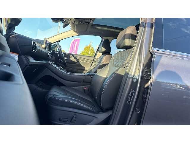 Hyundai Santa Fe SANTA FE 1.6 TGDi Plug-in Hybrid Premium 5dr 4WD Auto