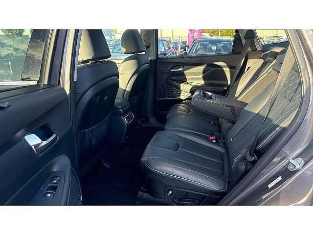 Hyundai Santa Fe SANTA FE 1.6 TGDi Plug-in Hybrid Premium 5dr 4WD Auto