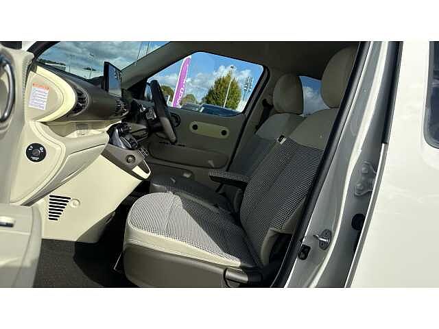 Hyundai Inster INSTER 85kW 02 49kWh 5dr Auto