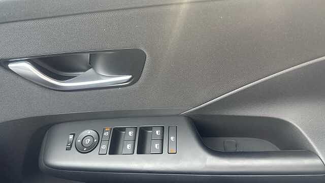 Hyundai Kona 5Dr HAT 65kWh Advance C/Pk AU