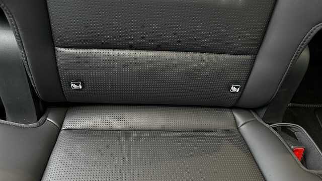 Hyundai Santa Fe SANTA FE 1.6 TGDi PHEV Calligraphy 5dr 4WD Auto [6 Seats]