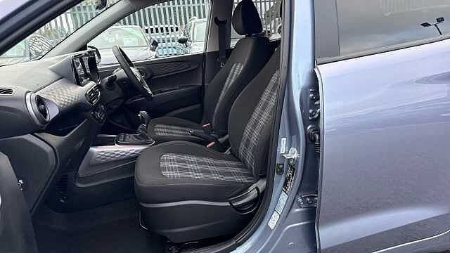 Hyundai i10 I10 1.2 [79] Premium 5dr Auto [Nav]