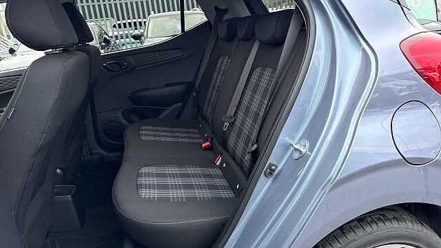 Hyundai i10 I10 1.2 [79] Premium 5dr Auto [Nav]