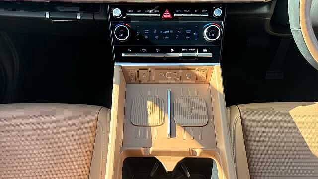 Hyundai Santa Fe SANTA FE 1.6 TGDi 288 PHEV Calligraphy 5dr 4WD Auto [6 St]